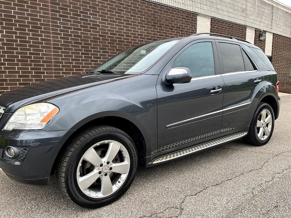 2010 Mercedes-Benz M-Class