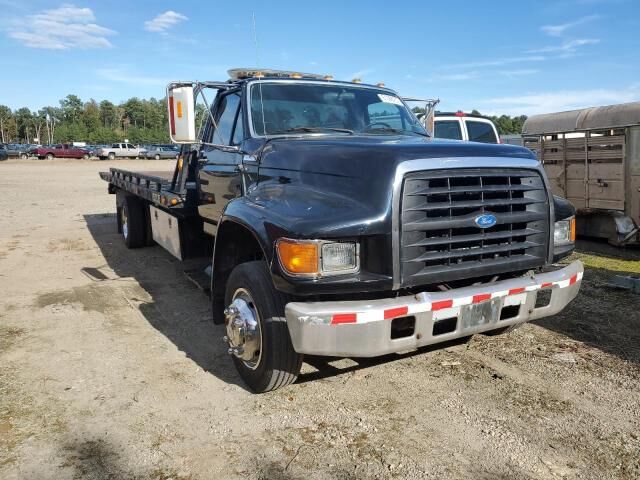 Ford F-800
