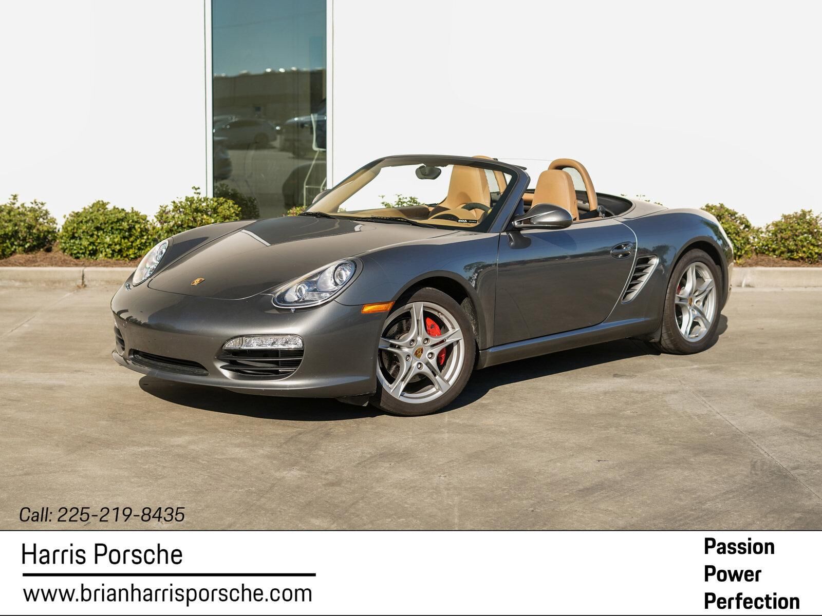 PORSCHE