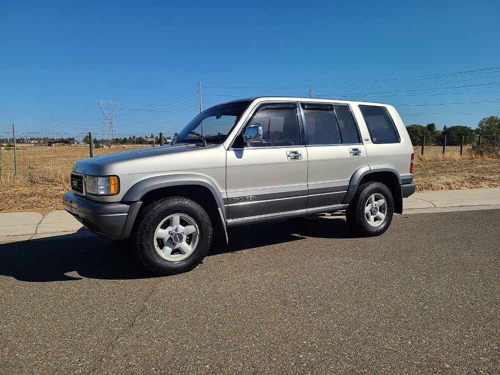 Isuzu Trooper