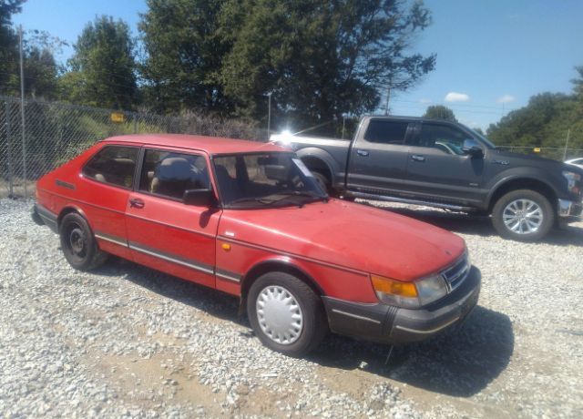 Saab 900