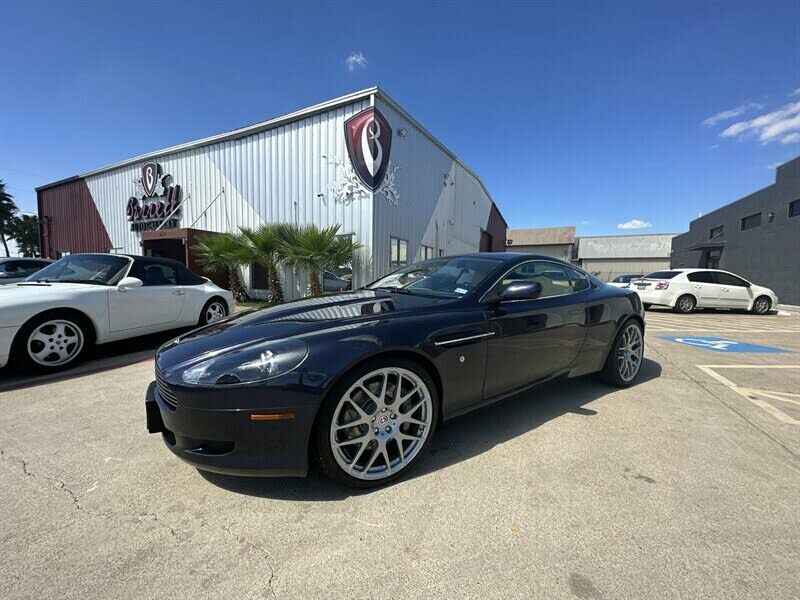 Aston Martin DB9