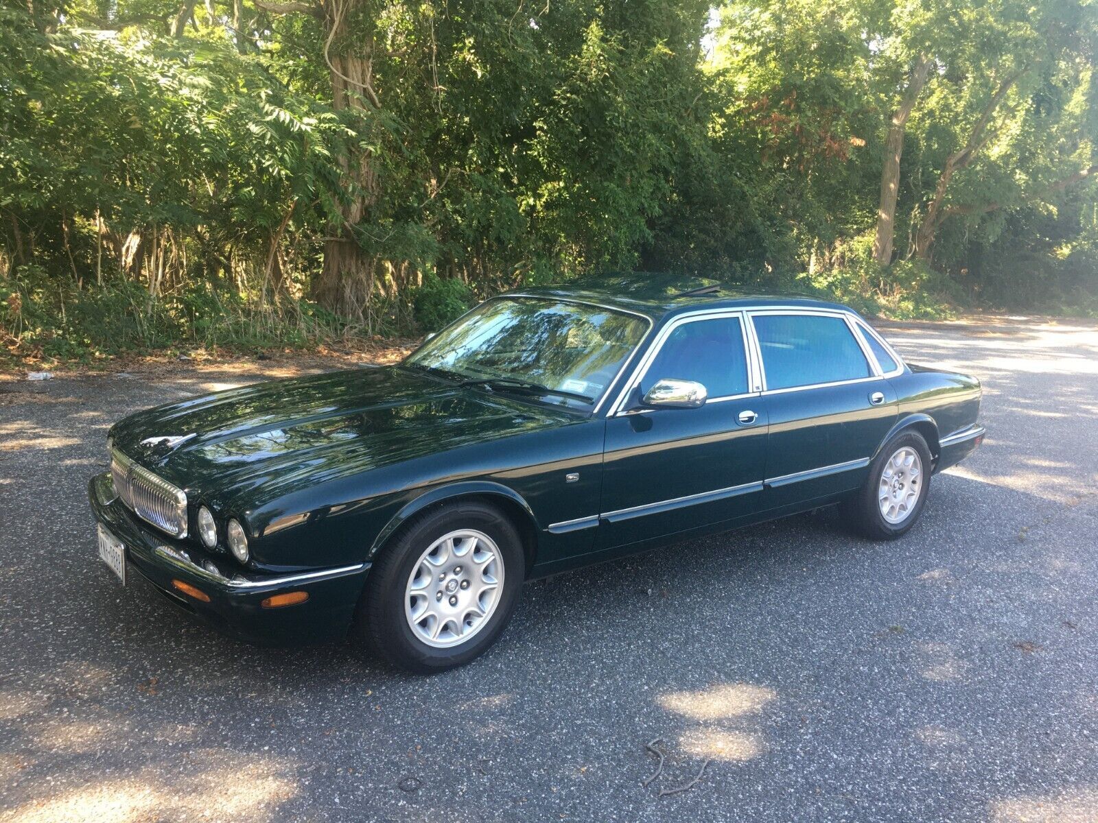 Jaguar XJ