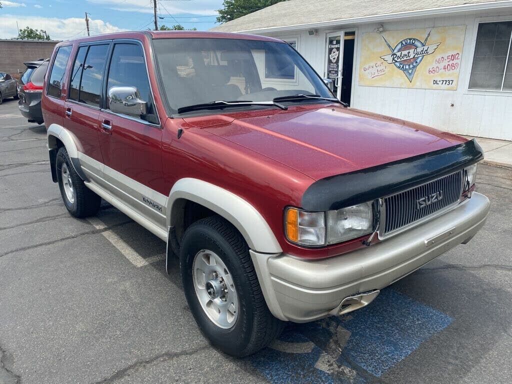 Isuzu Trooper
