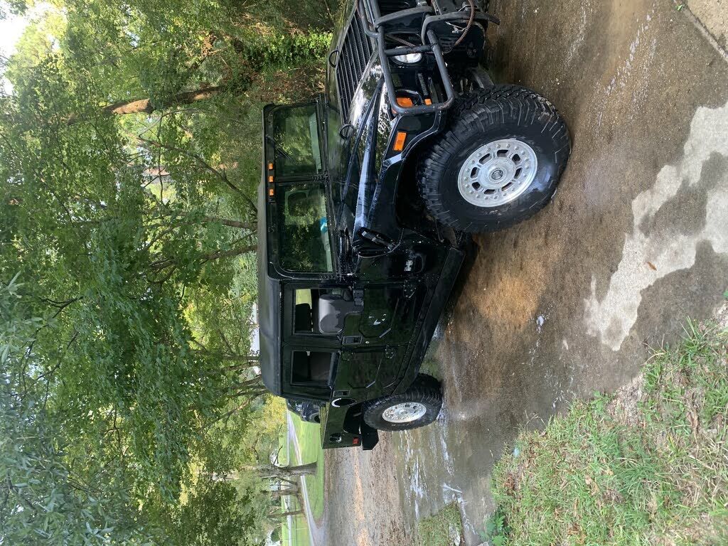HUMMER H1