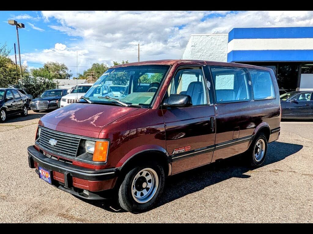 Chevrolet Astro Van