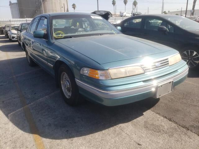 Ford Crown Victoria