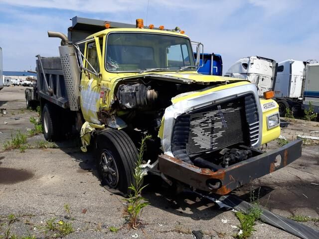 Ford L8000