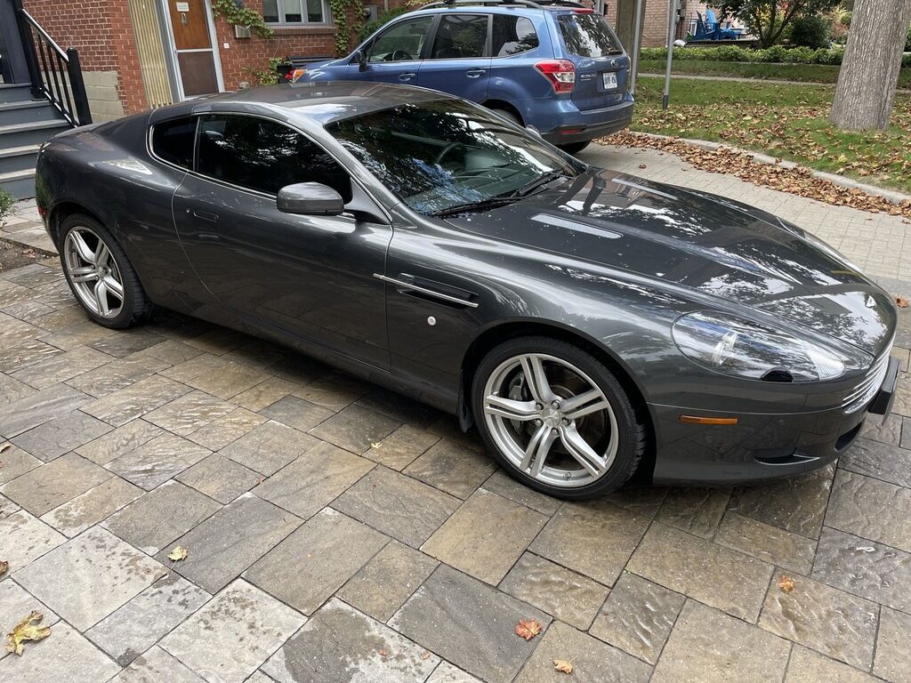 Aston Martin DB9