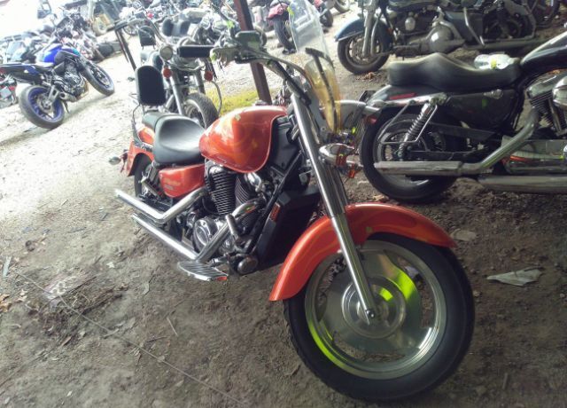 Honda VT1100C2 (SHADOW SABRE)