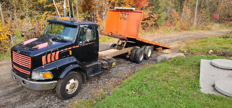 Ford LT8513