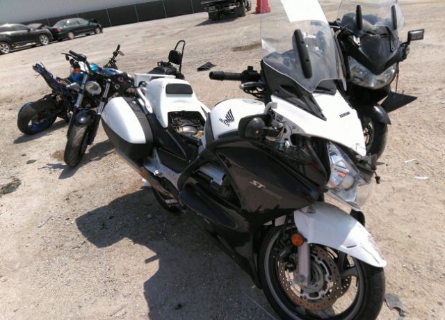 Honda ST1300PA
