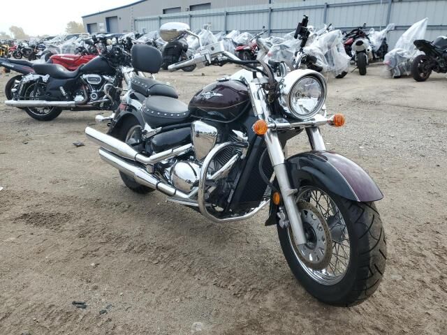 Suzuki VL800TL
