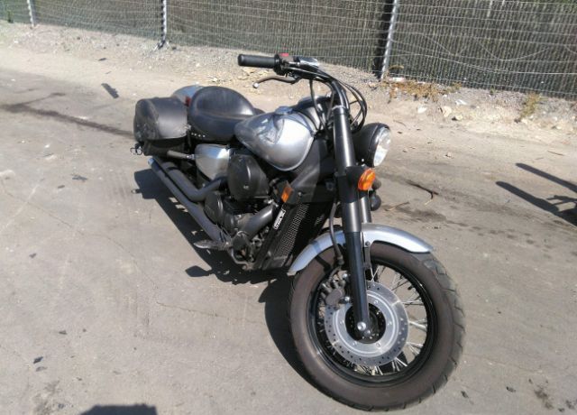 Honda VT750 (Shadow Phantom)