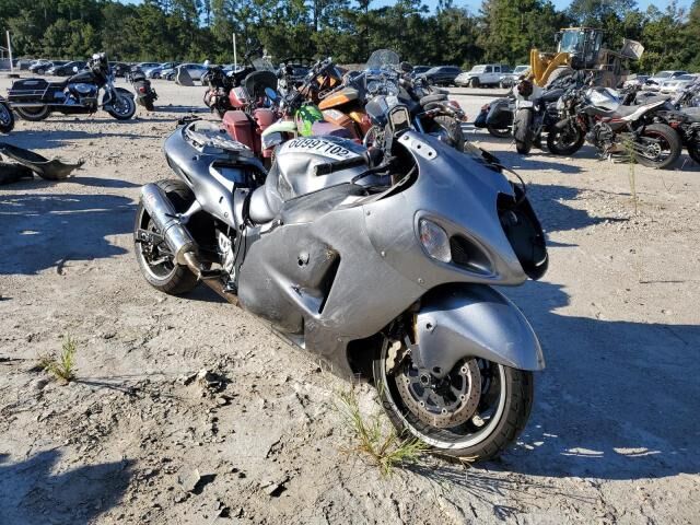 Suzuki GSX1300R