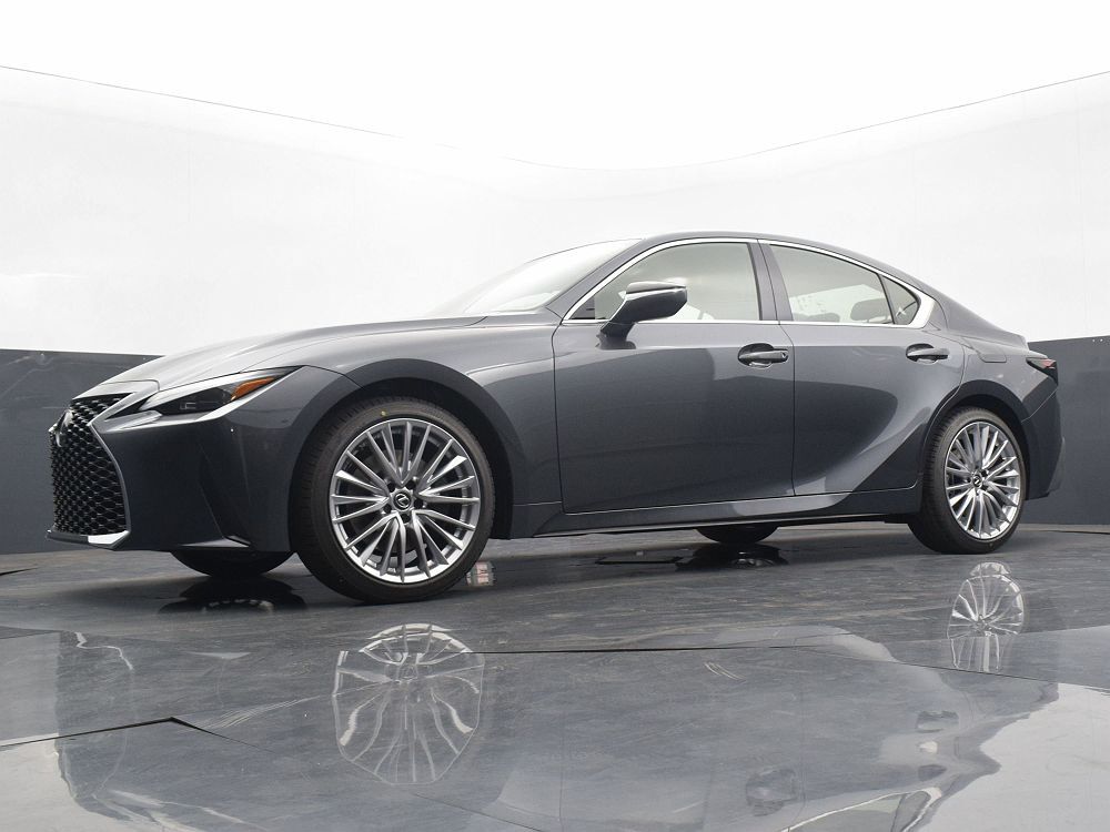 2023 Lexus IS