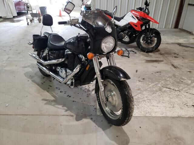 Honda VT1100C2 (SHADOW SABRE)