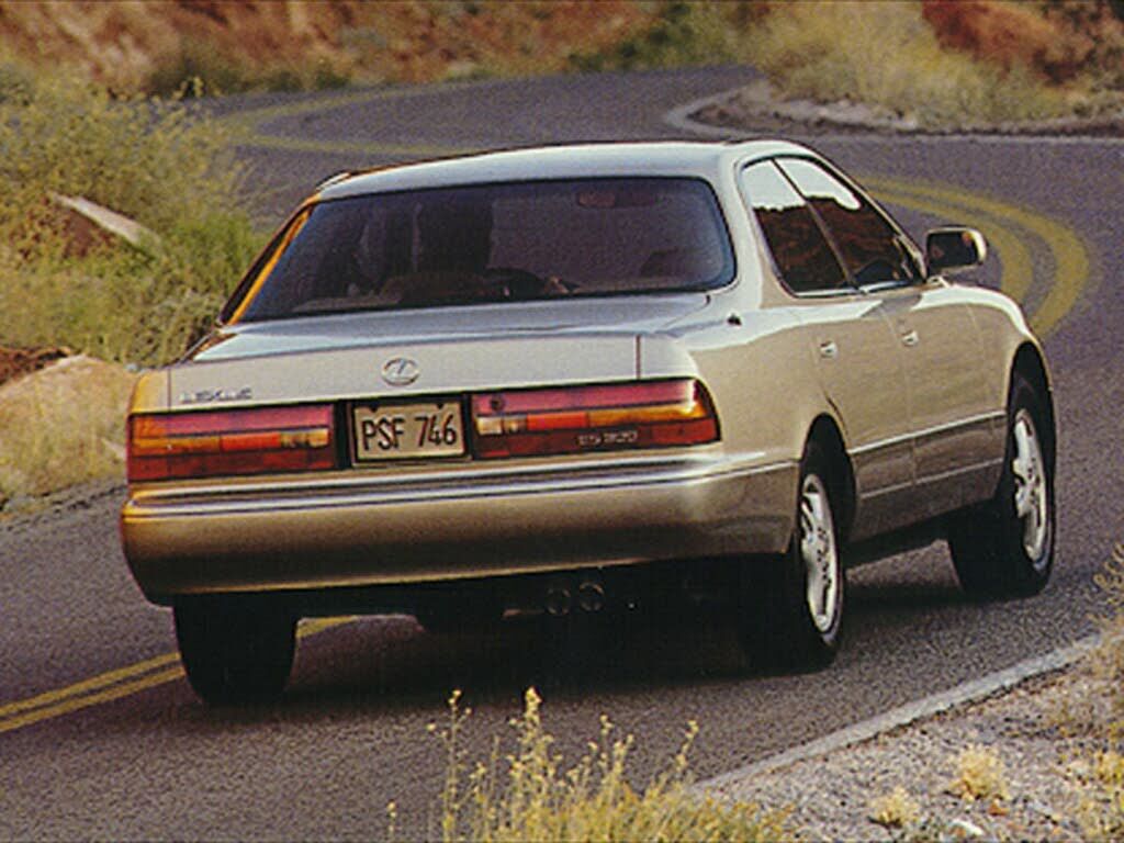 Lexus ES