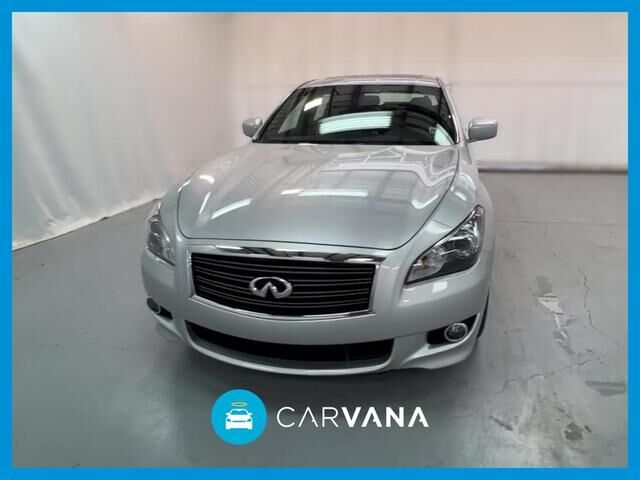 Infiniti Q70