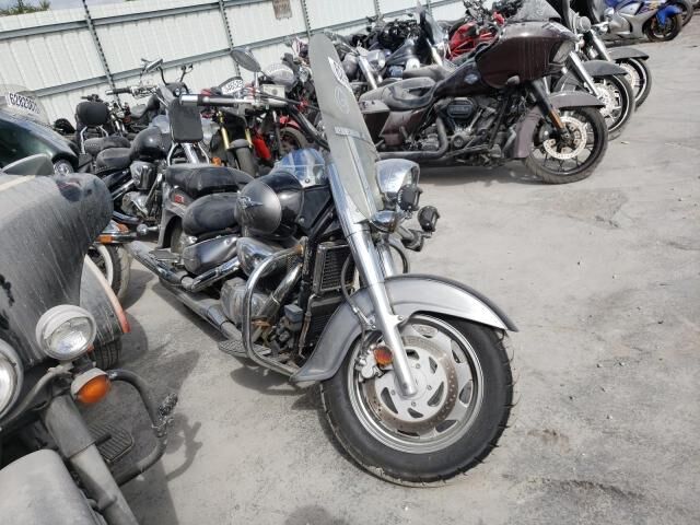 Suzuki VL1500 / VL1500T