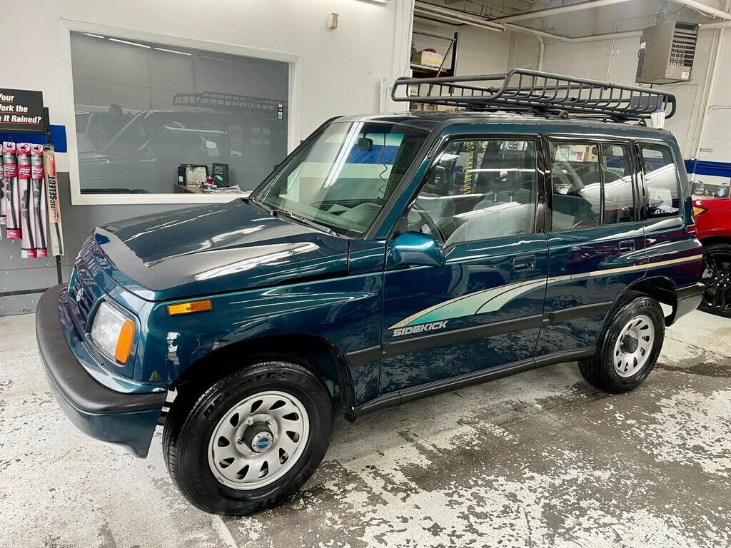 Suzuki Sidekick