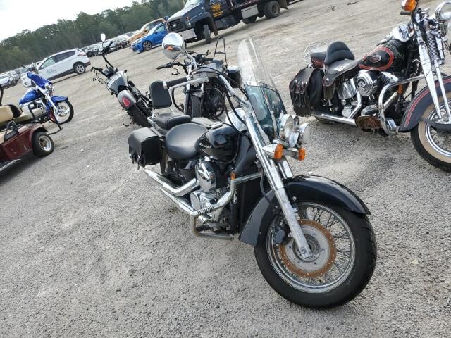 Honda VT750 (Shadow Aero)