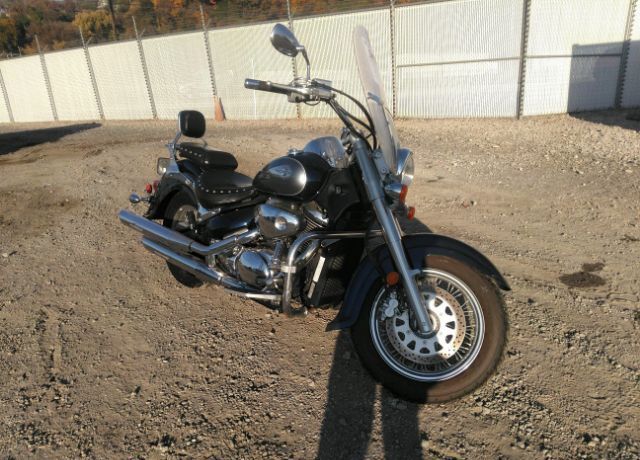 Suzuki VL800K