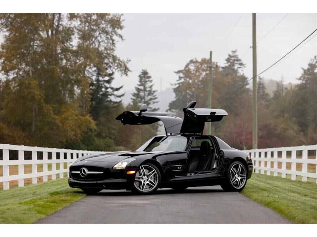 Mercedes-Benz SLS-Class