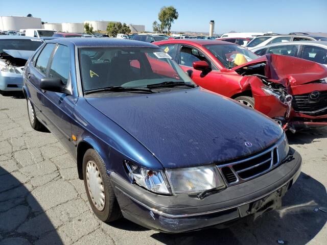 Saab 900