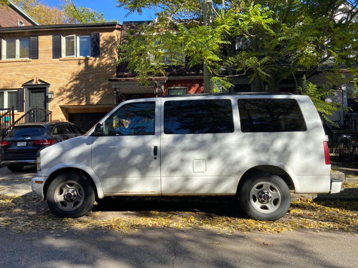 GMC Safari