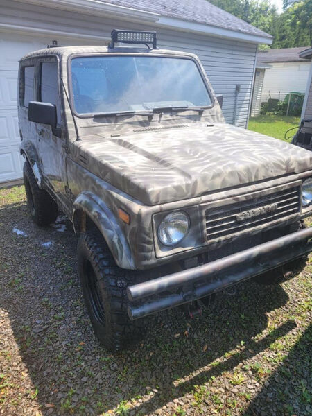 Suzuki Samurai