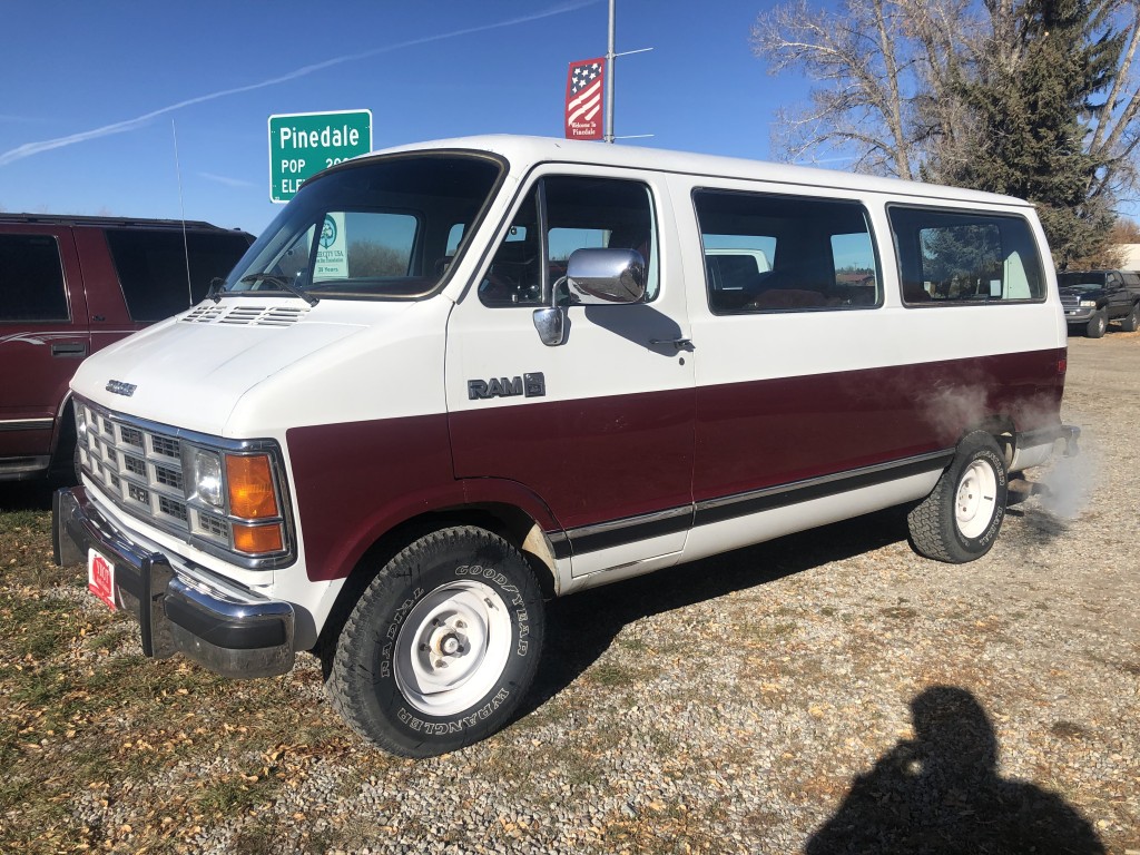 Dodge Ram Wagon