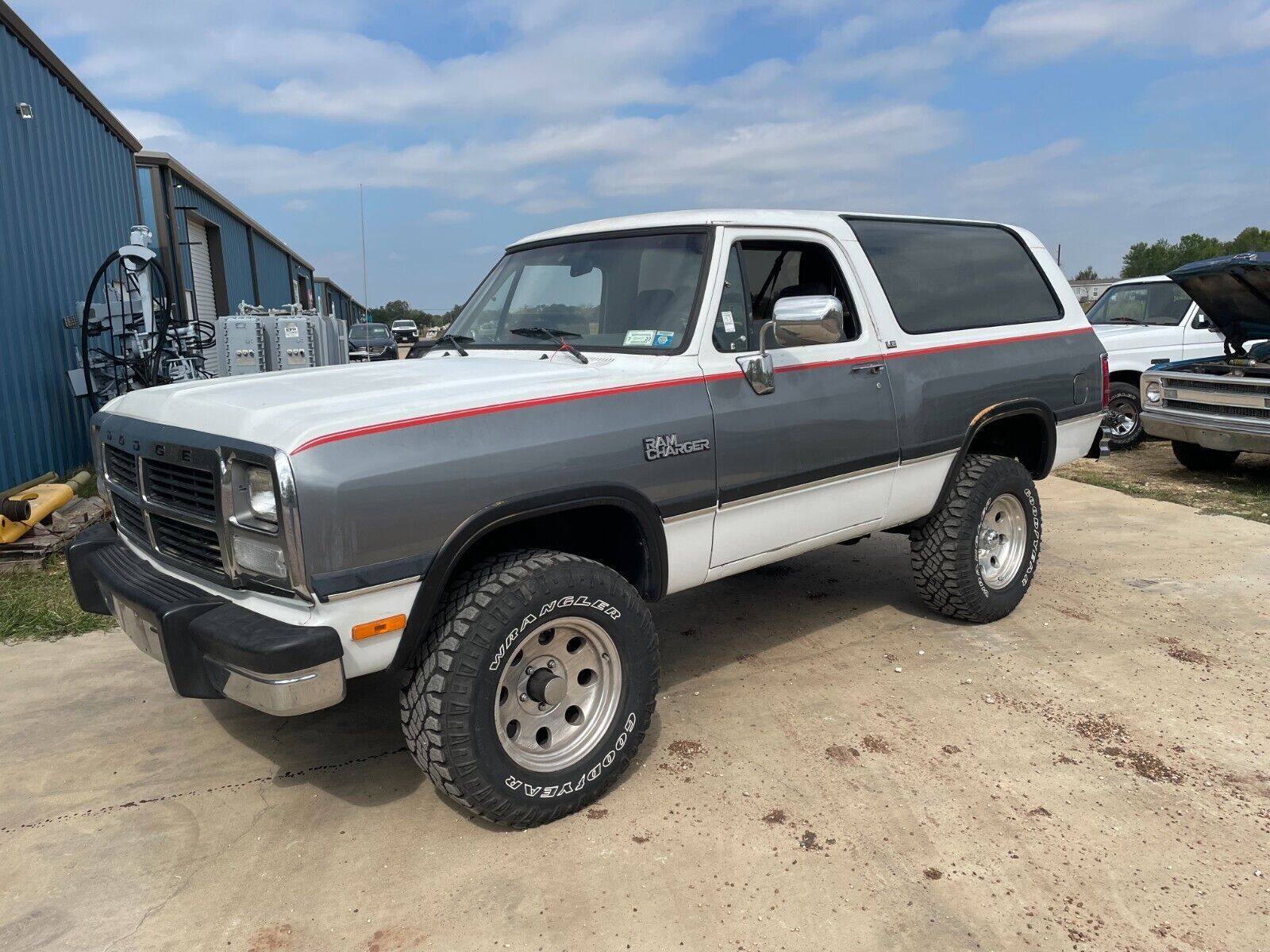 Dodge Ramcharger