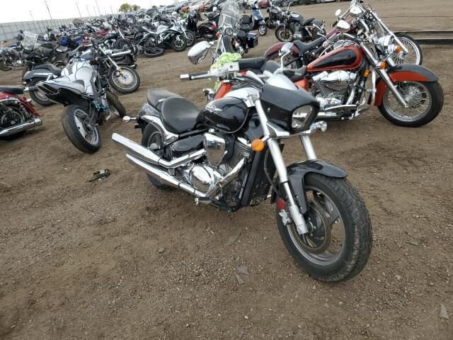 Suzuki VZ800L