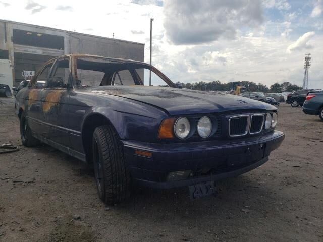 BMW 530i