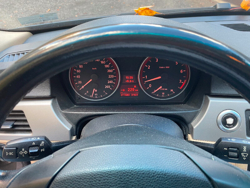 BMW 325xiT