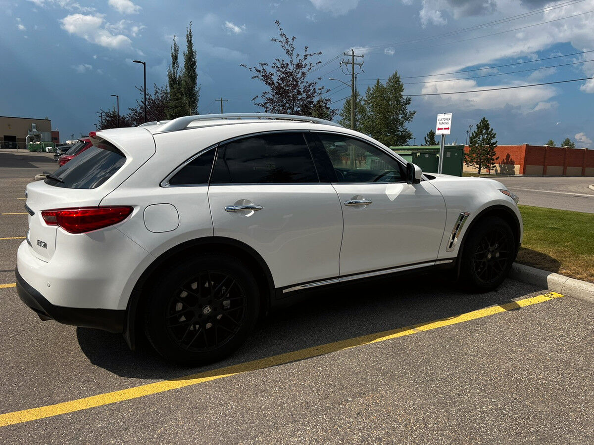 Infiniti FX50