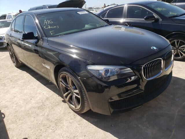BMW 750i
