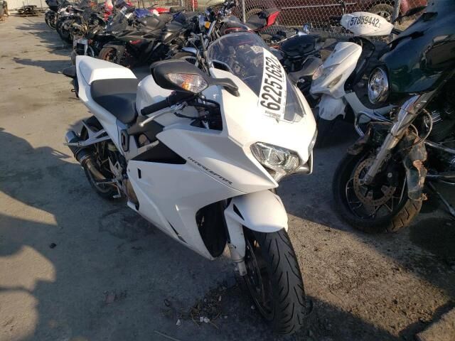Honda VFR800F (INTERCEPTOR)