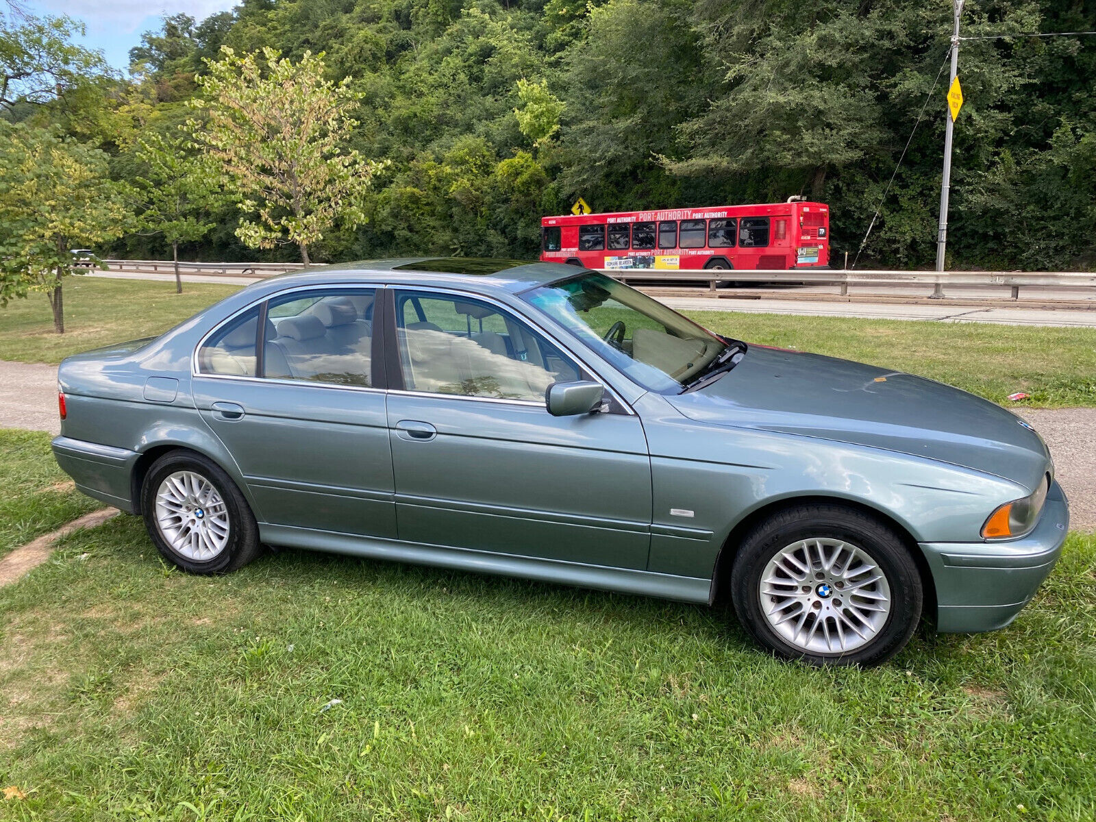 BMW 530i