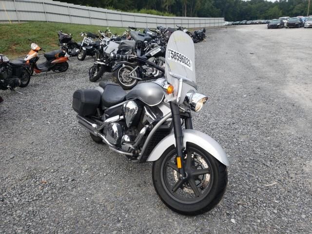 Honda VT1300 (Interstate)