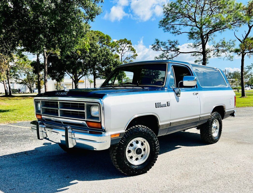 Dodge Ramcharger