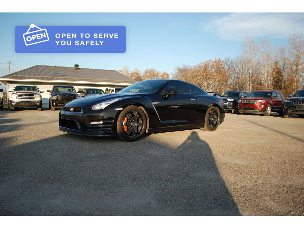 Nissan GT-R