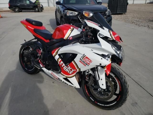 Suzuki GSX-R750