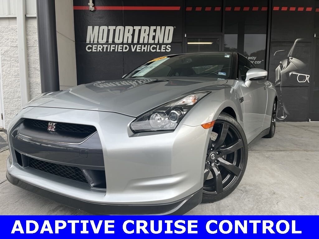 Nissan GT-R