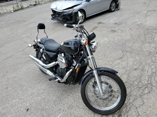 Honda VT750 (Shadow)