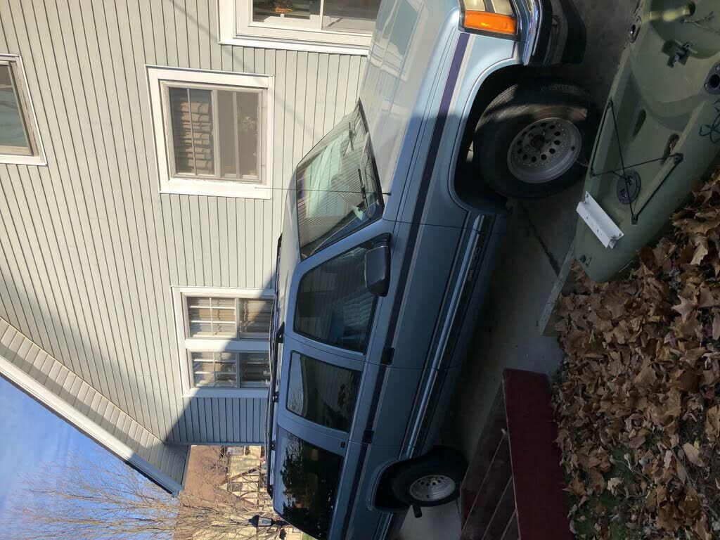 GMC Suburban