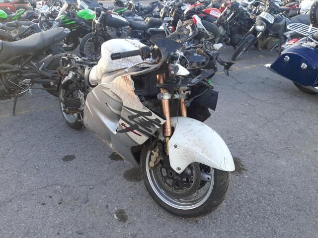 Suzuki GSX1300R