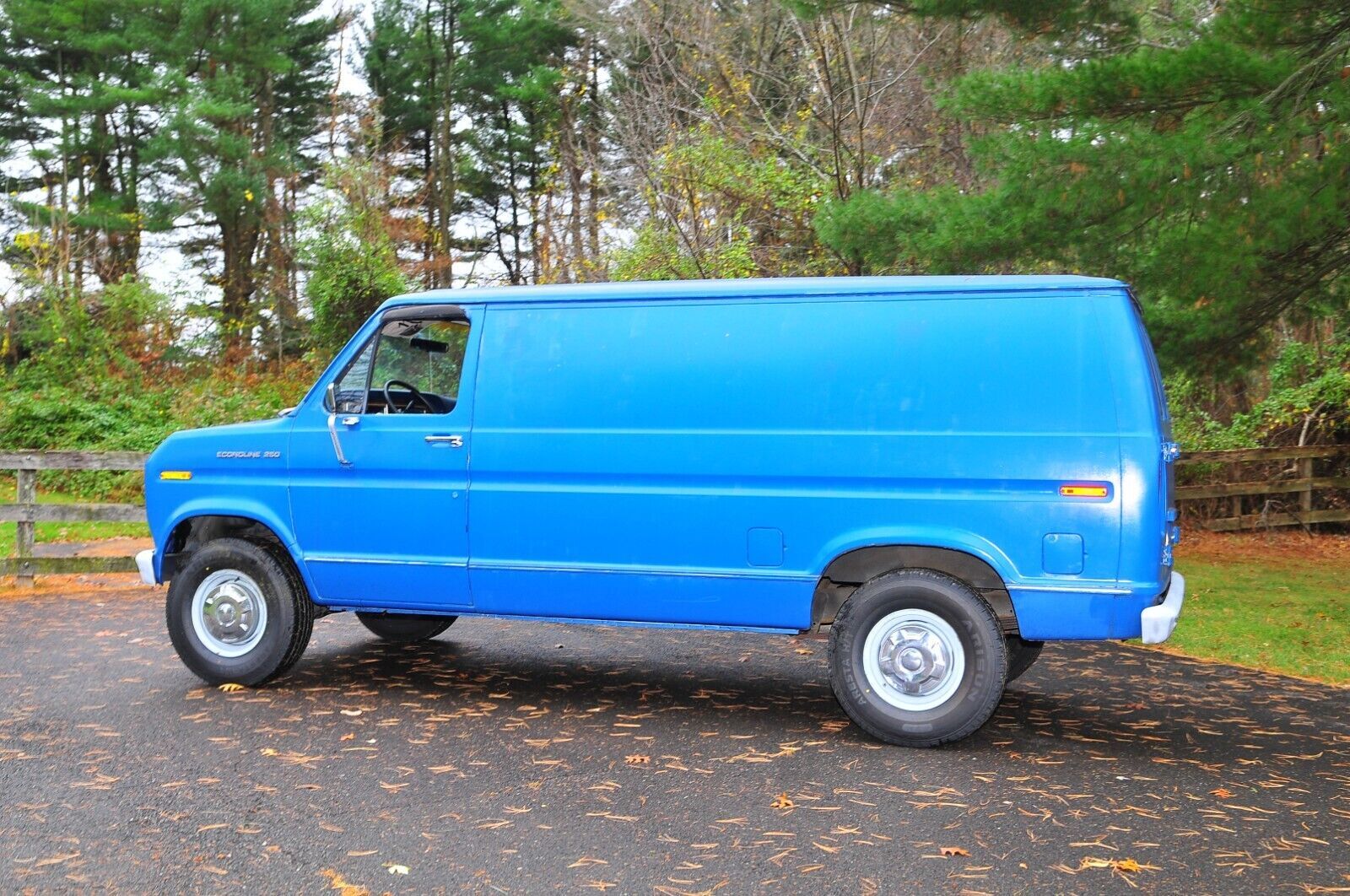 Ford E-250
