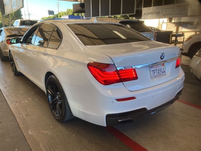 2013 BMW 740i
